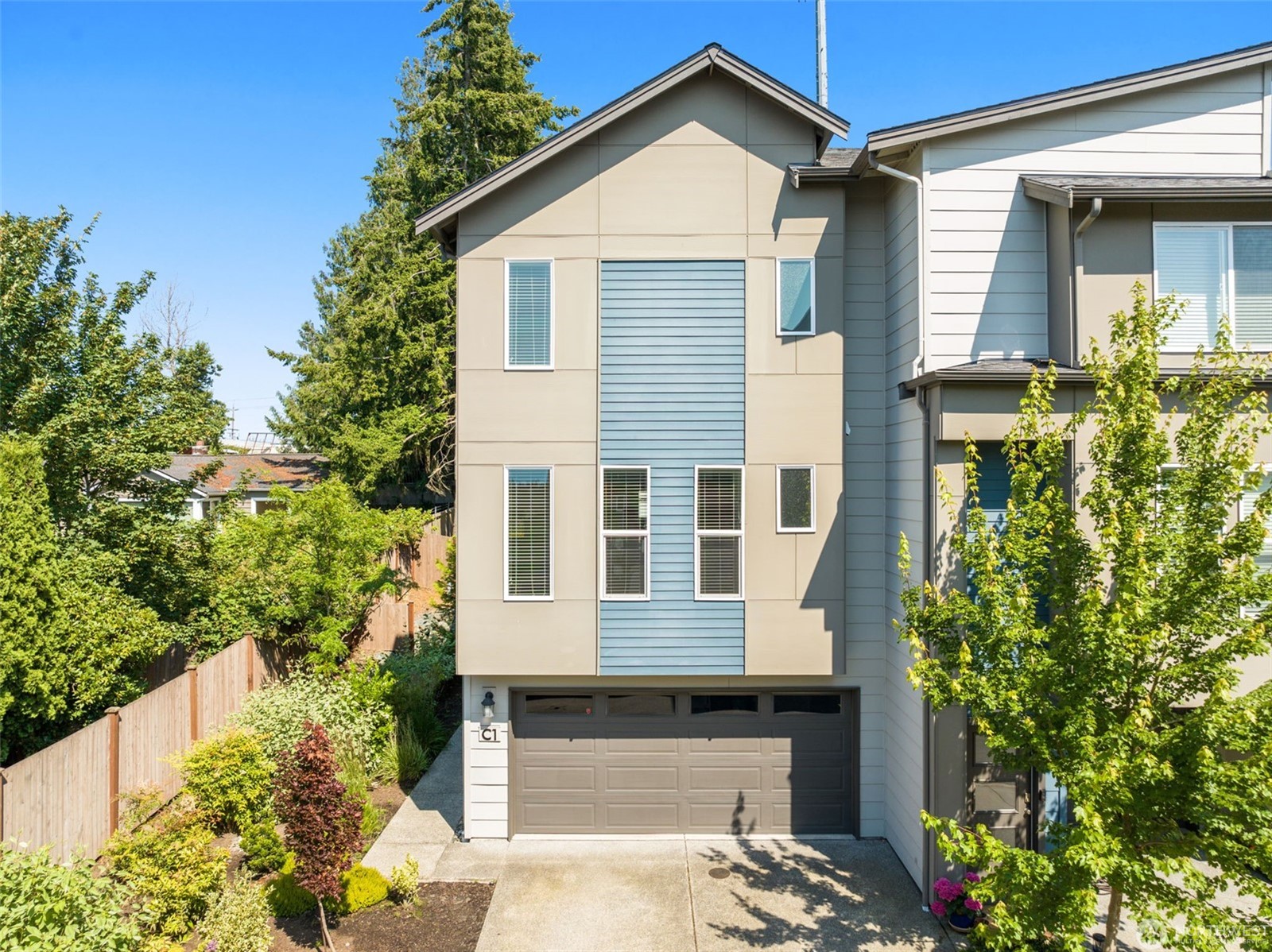 15113 40th Ave W , C1